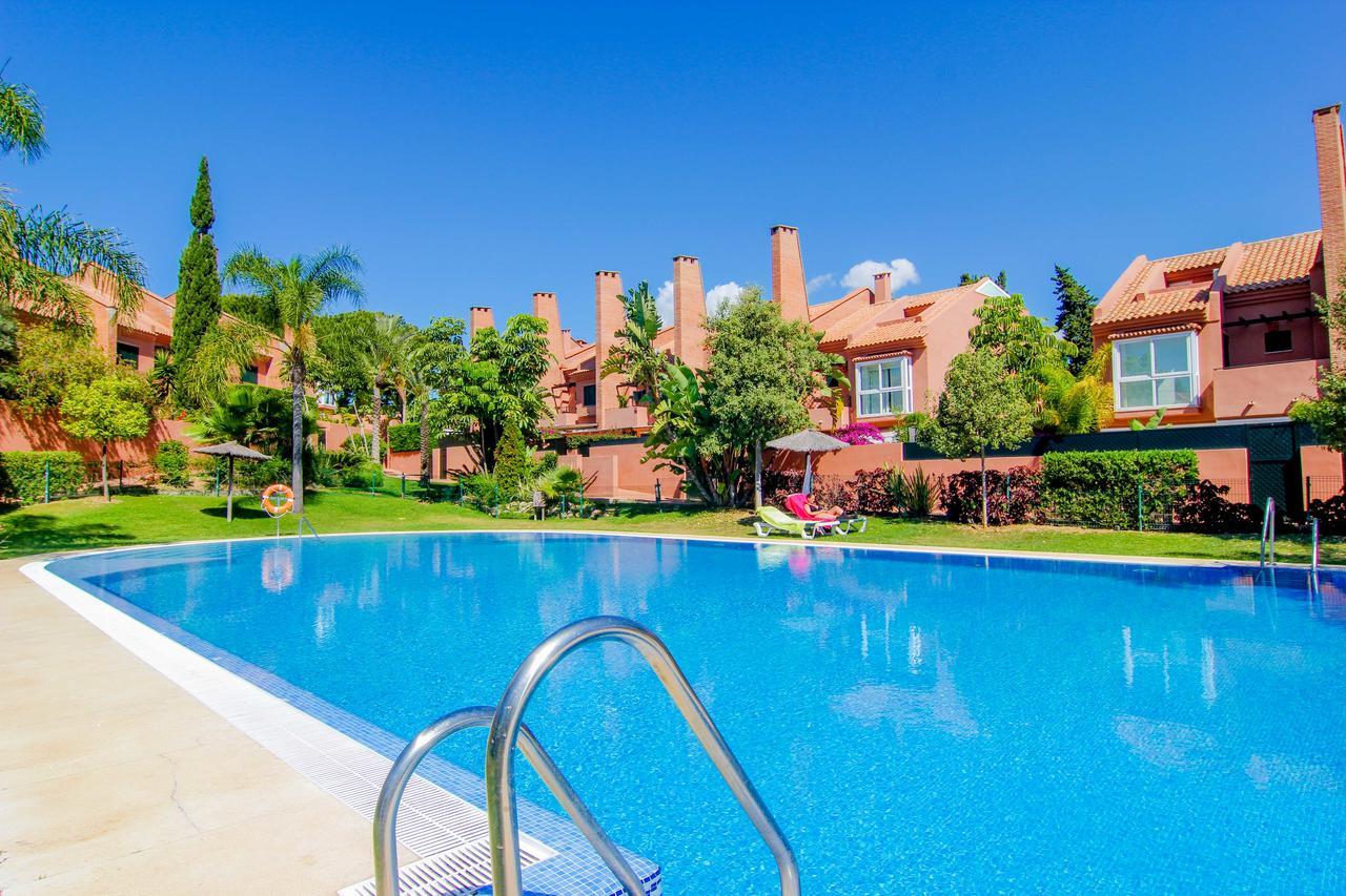 Oleholidays Adosado Mediterraneo Los Monteros 100 M Playa マルベーリャ エクステリア 写真